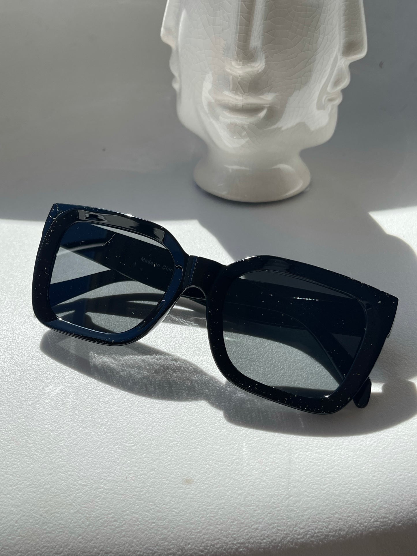 Leah Sunglasses In Black