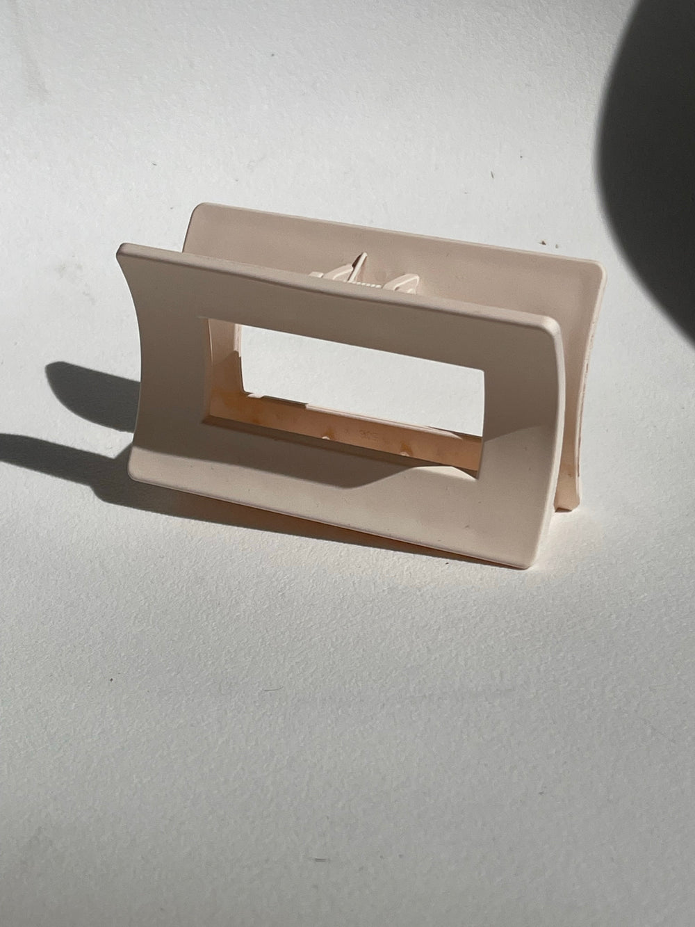 Murphy Square Claw Clip In Ivory