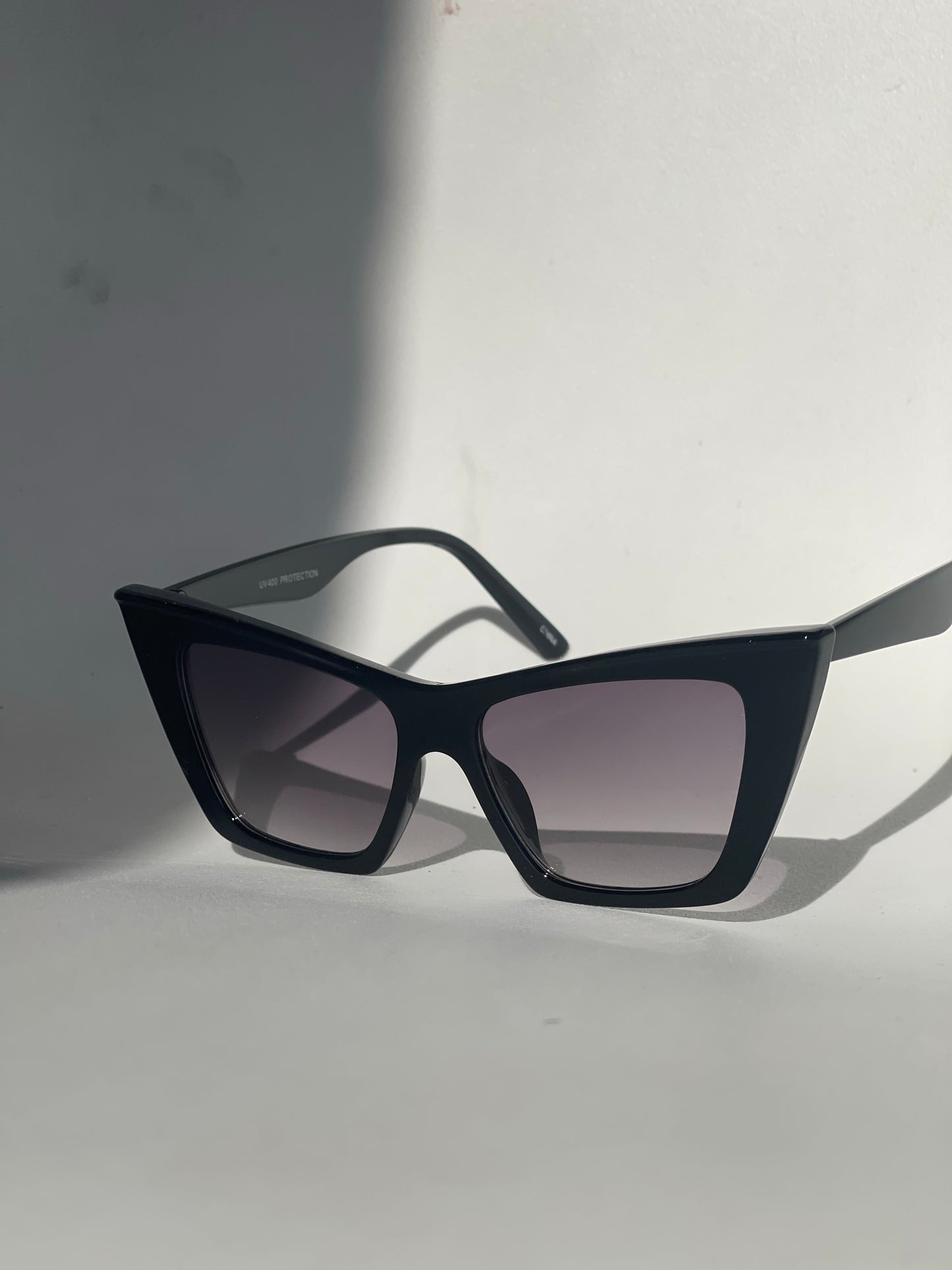 Muir Cat Eye Sunglasses In Transparent Black